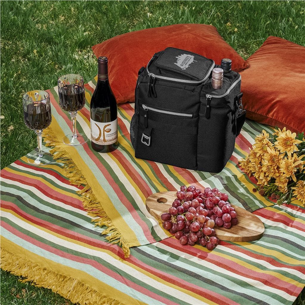 Serendipio Quivera Wine & 16-Can Cooler 6
