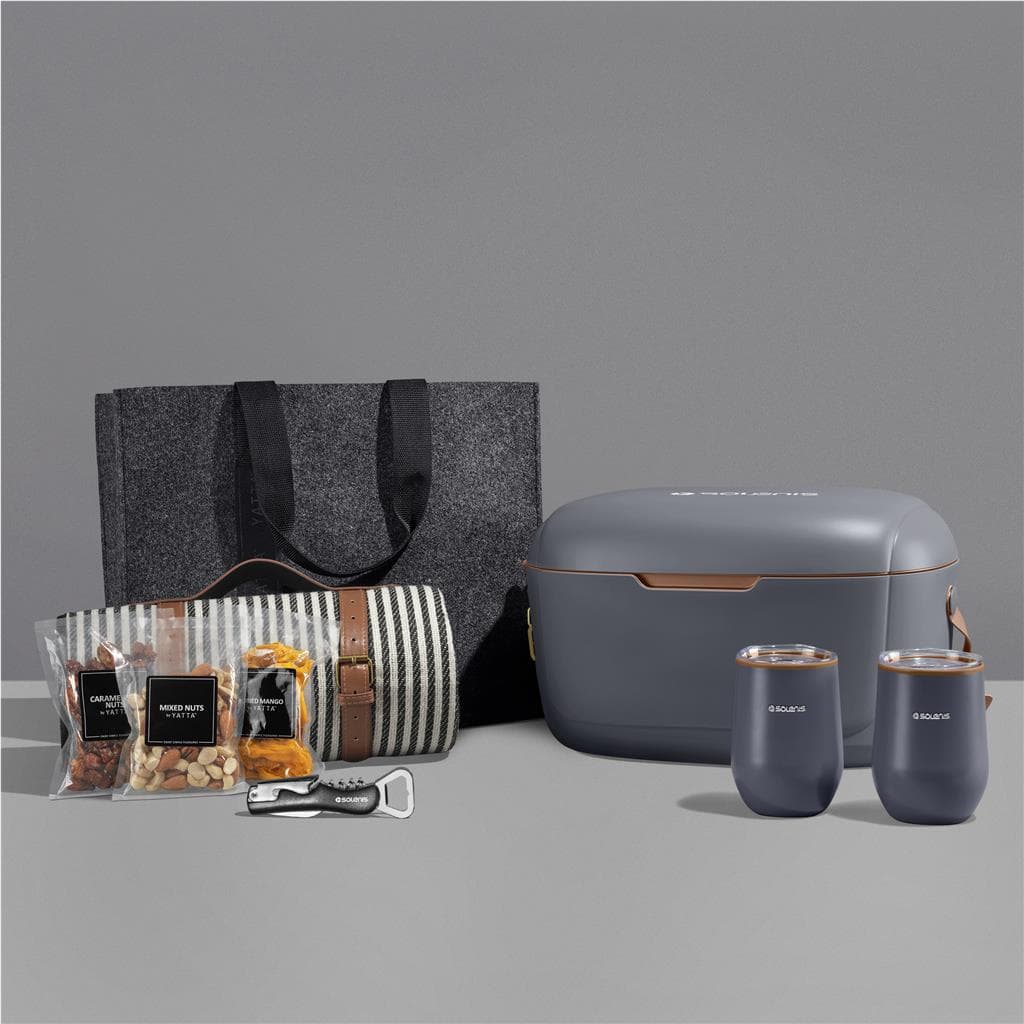 Yatta Chic Chill Hamper 11