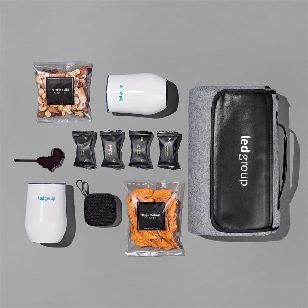 Yatta Lavishly Laden Hamper 18