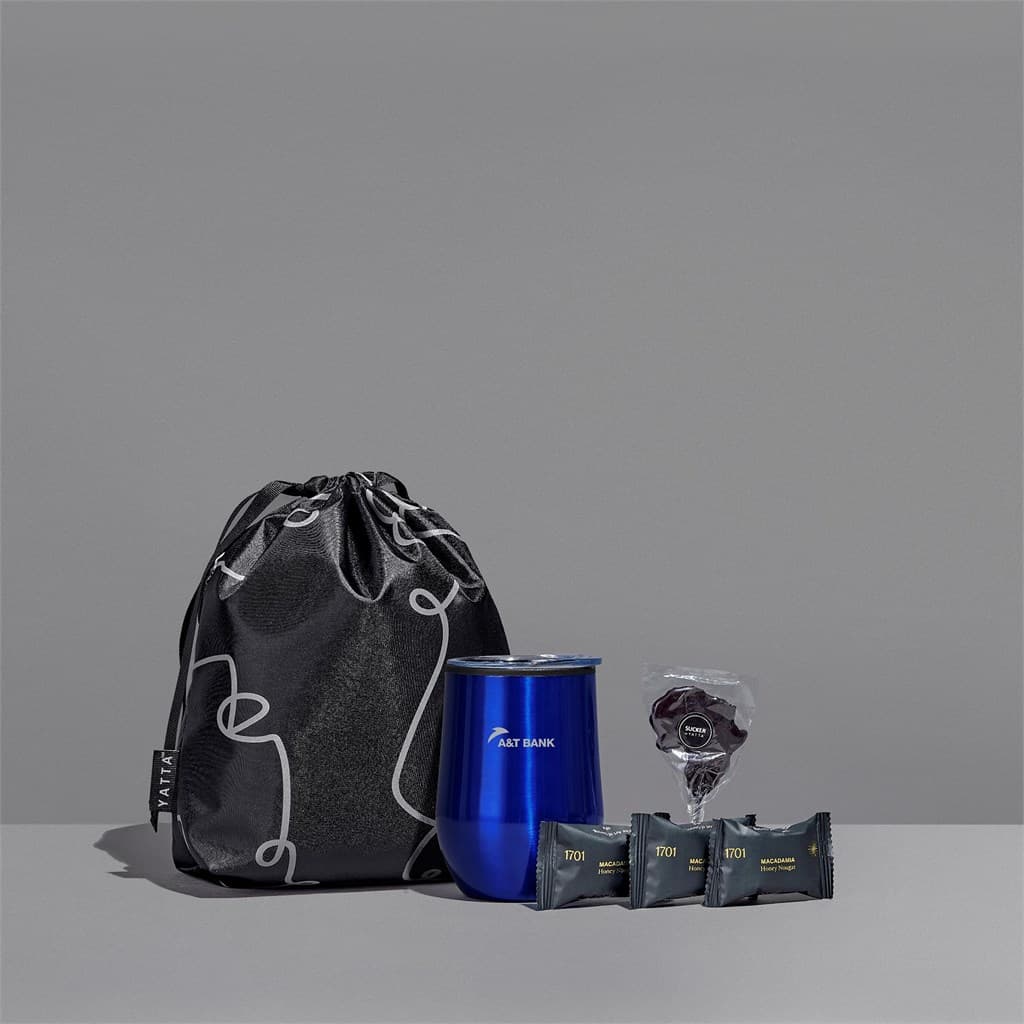 Yatta Snug Surprise Hamper 8