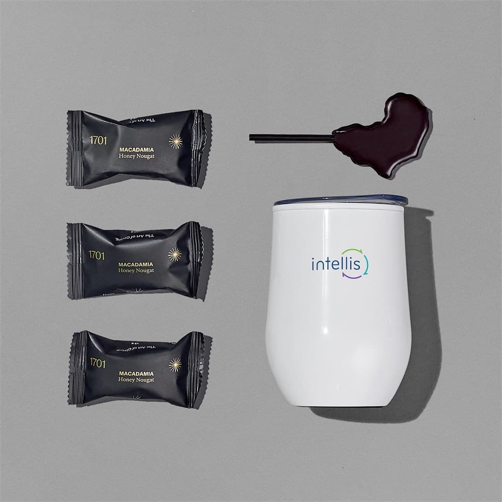 Yatta Snug Surprise Hamper 18