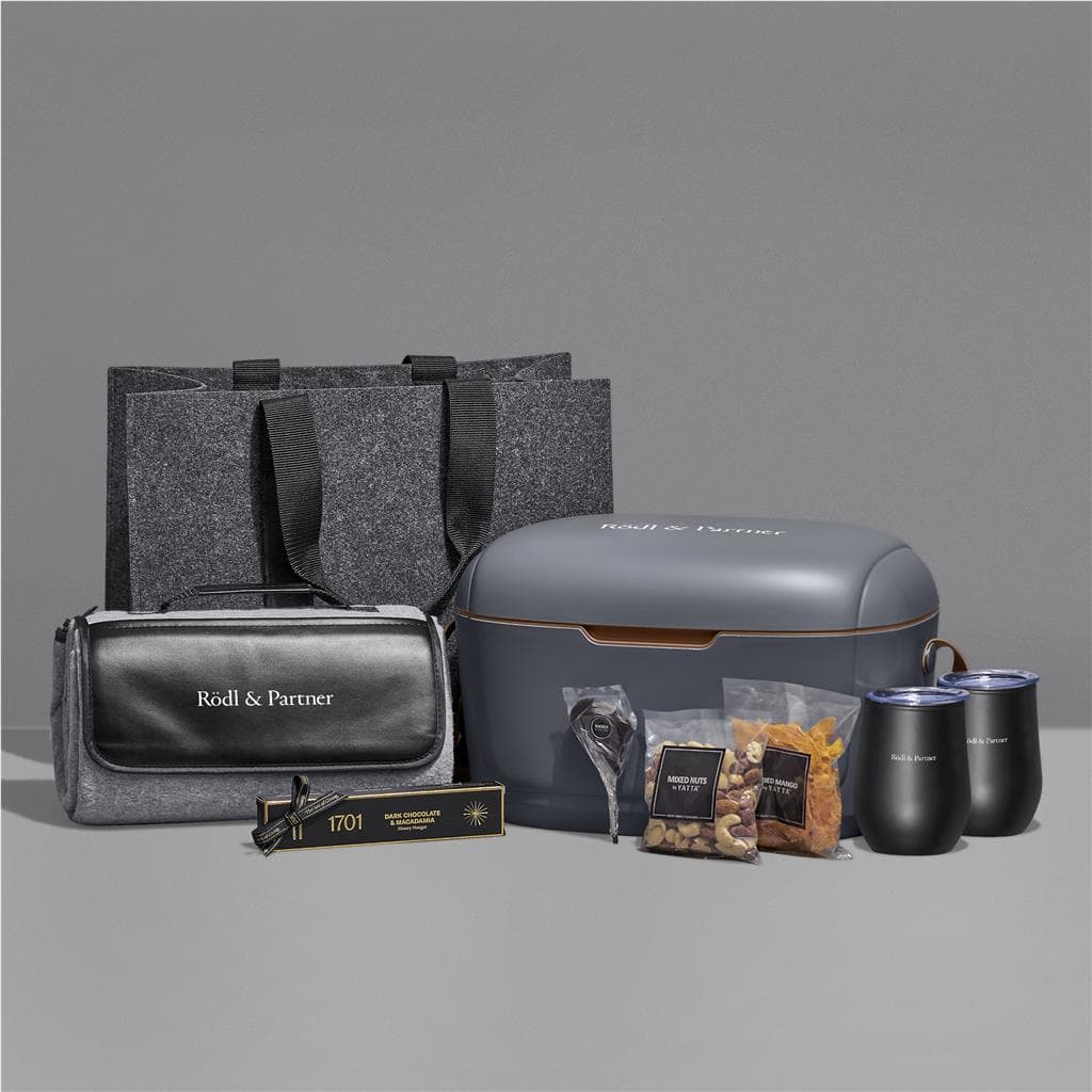 Yatta Lavish Leisure Hamper 17