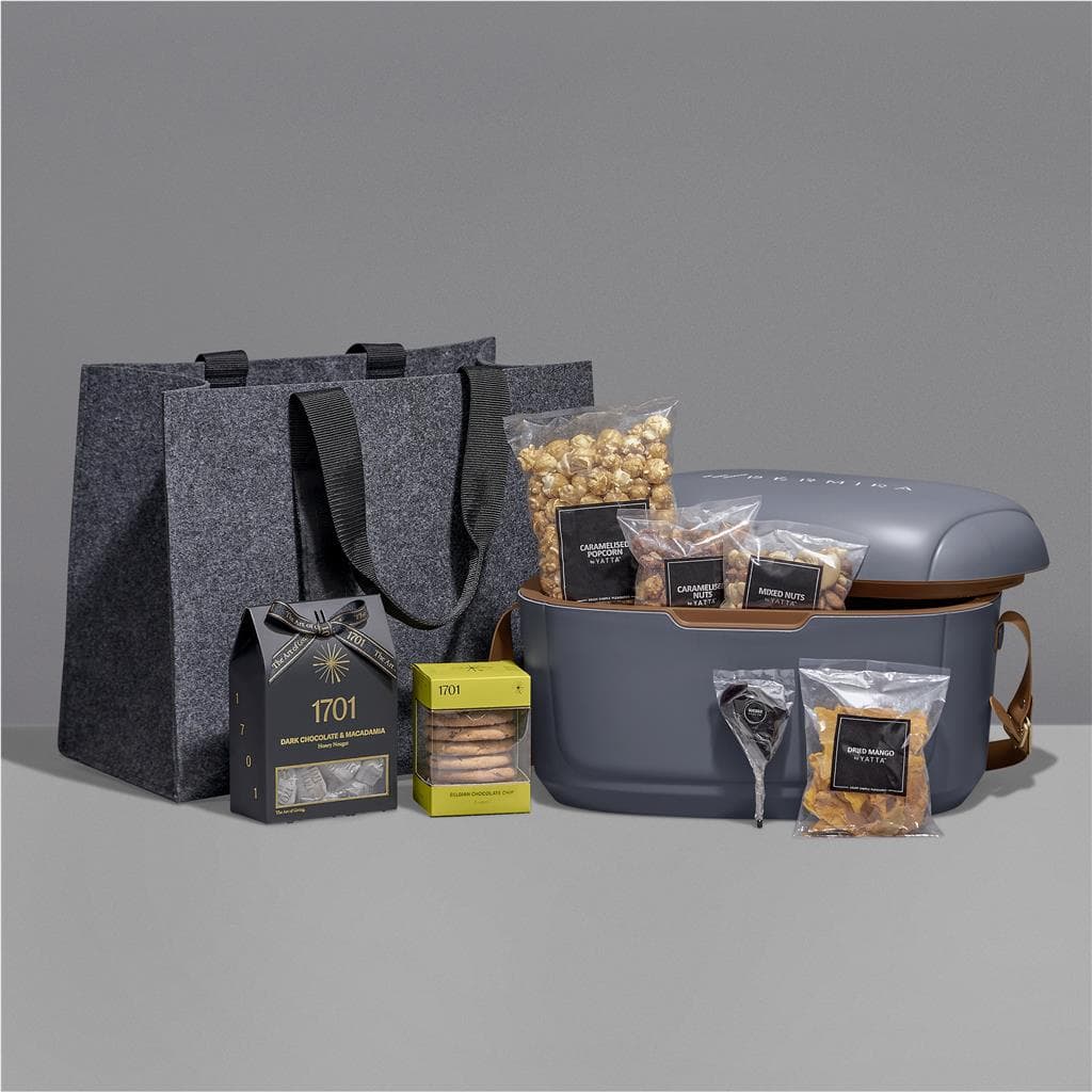 Yatta Elegant Escape Hamper 19