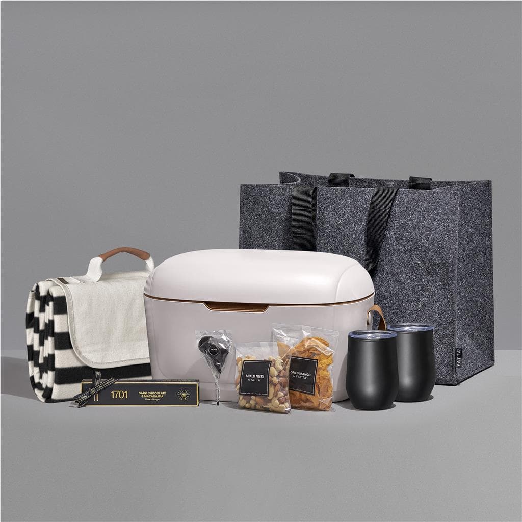 Yatta Outdoor Indulgence Hamper 8