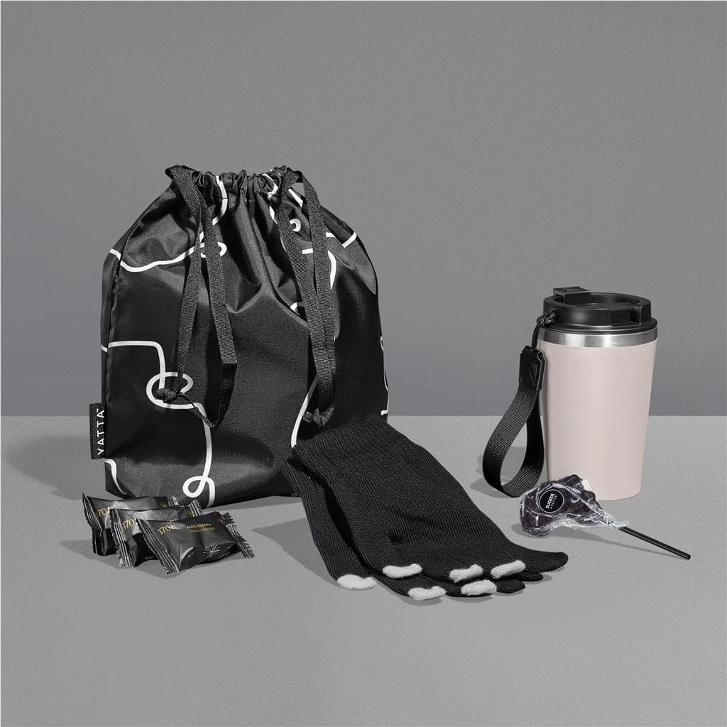 Yatta Cute & Cosy Hamper 13