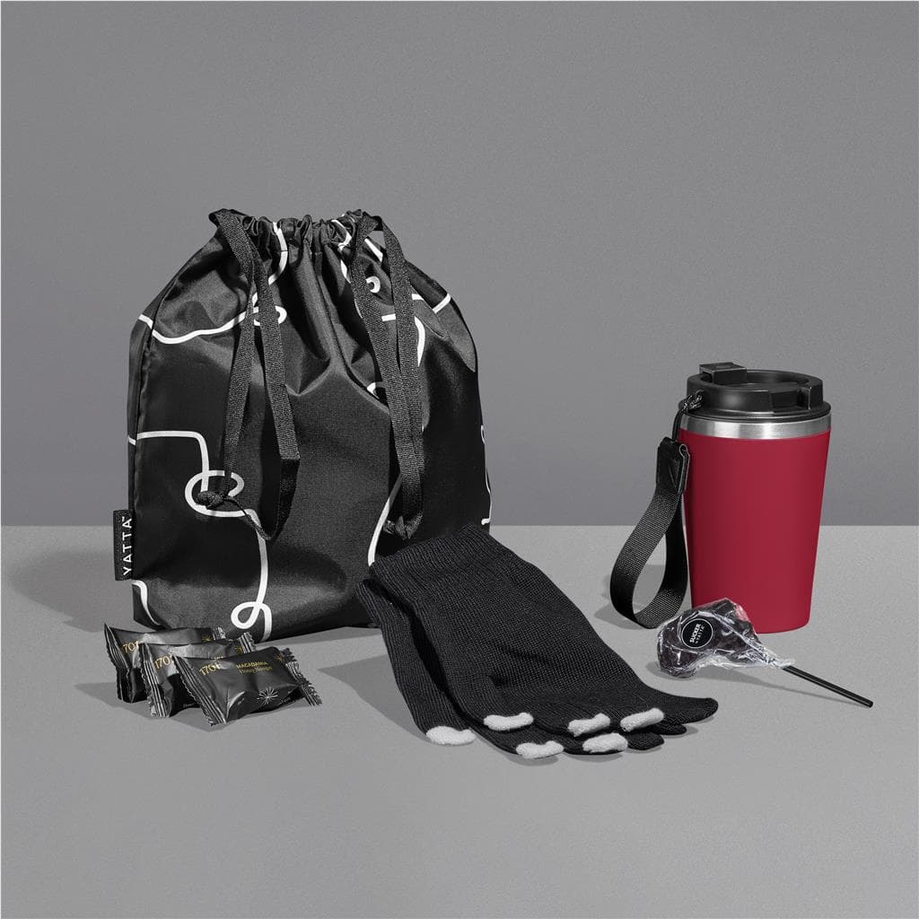 Yatta Cute & Cosy Hamper 32