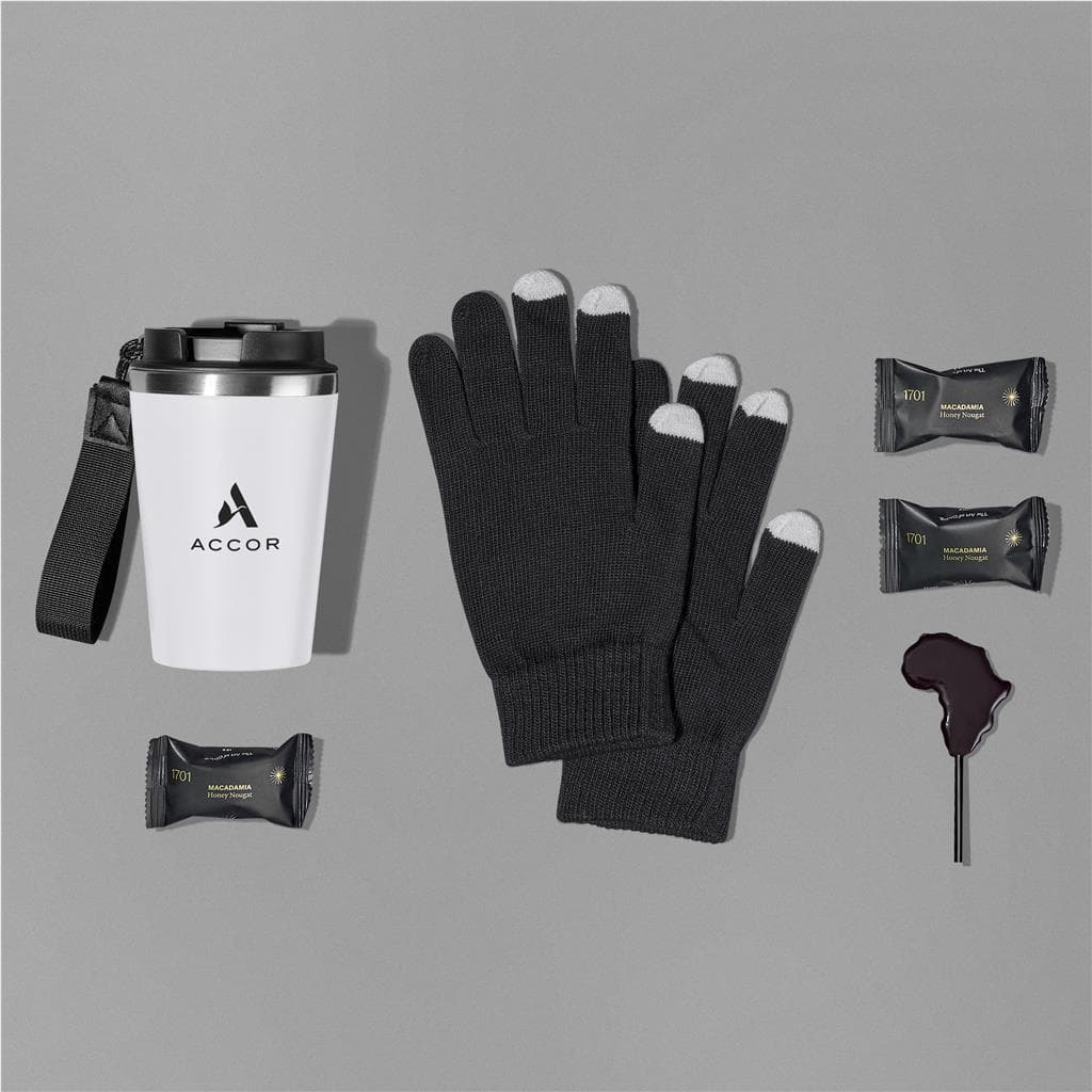 Yatta Cute & Cosy Hamper 36