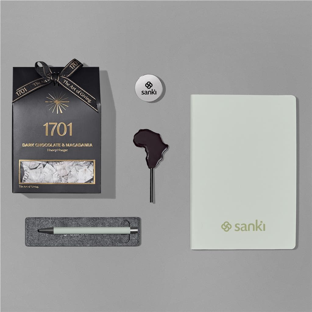 Yatta Pretty Possessions Hamper 9