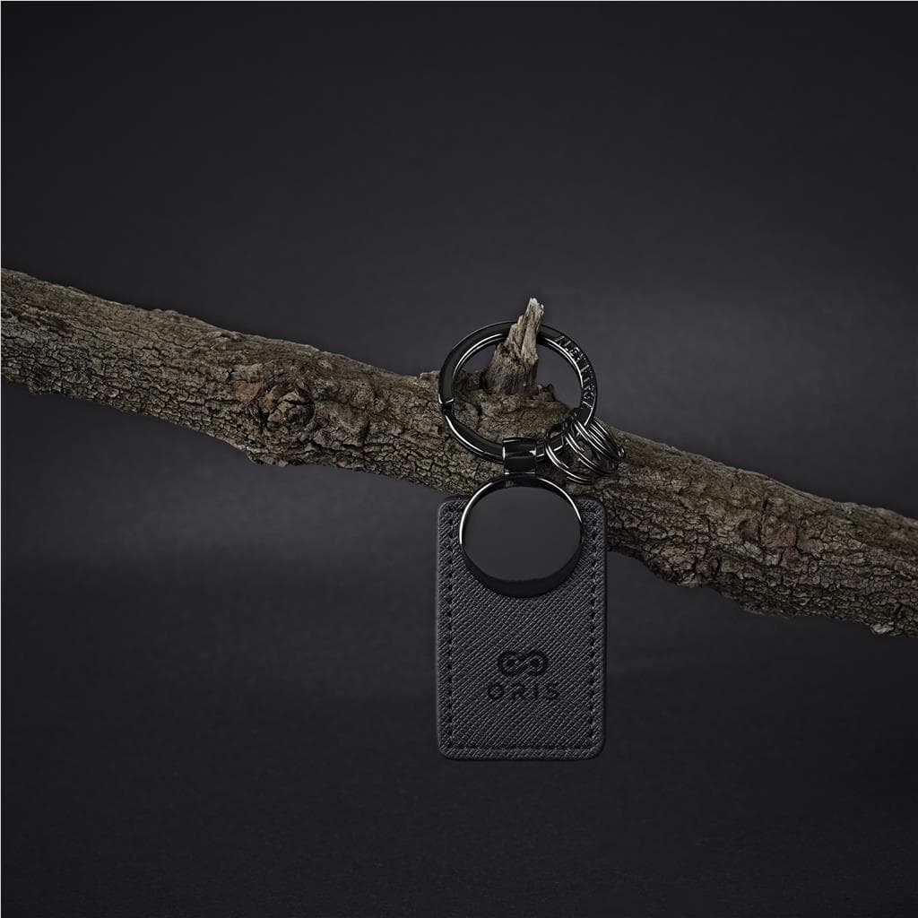 Alex Varga Oriota Keyholder 4