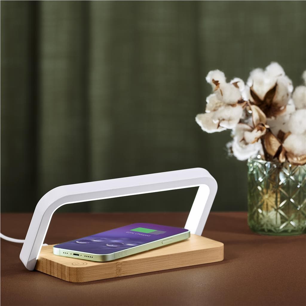 Okiyo Yoru Bamboo Wireless Charger & Night Light 10