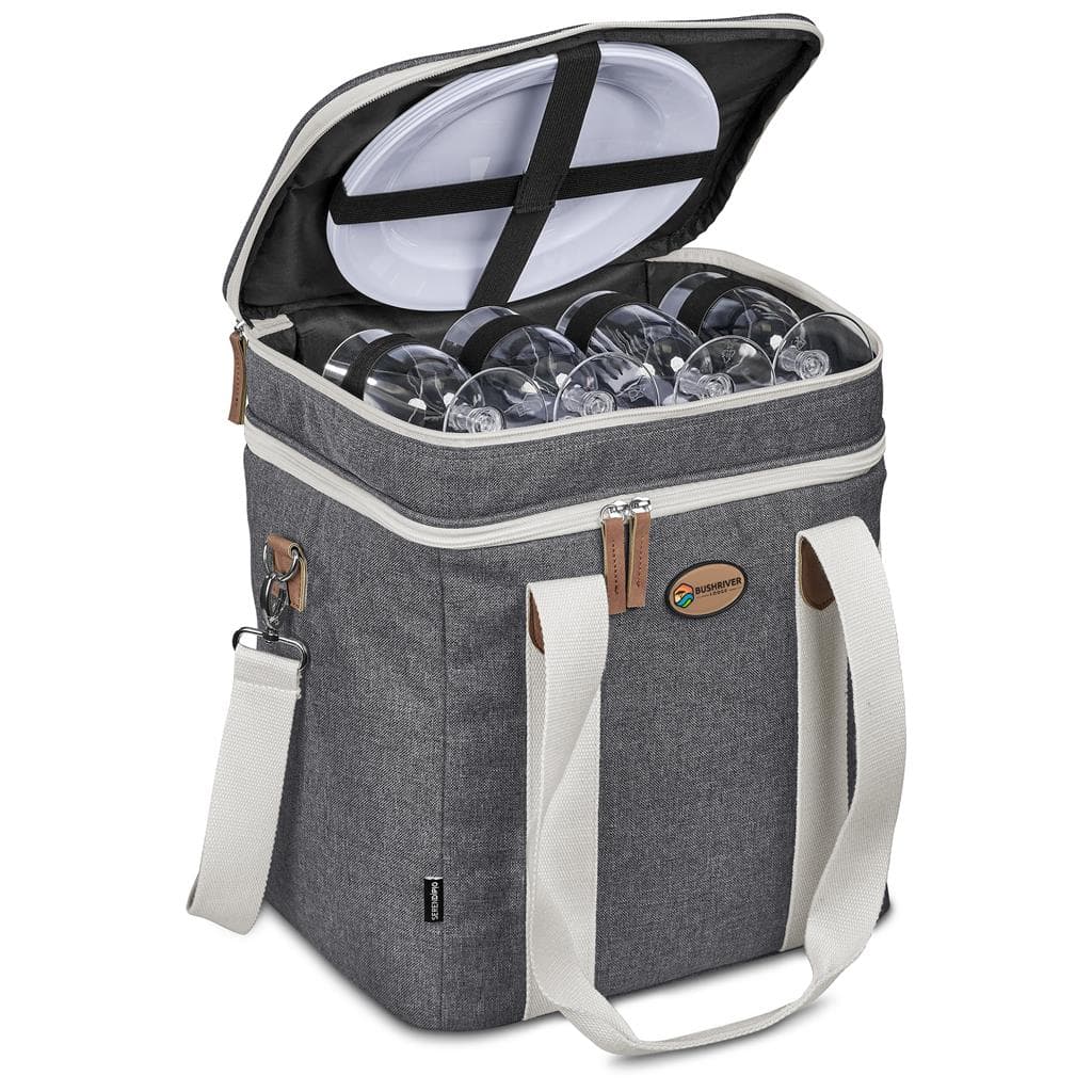 Serendipio Brookfield 4-Person Picnic Cooler 5