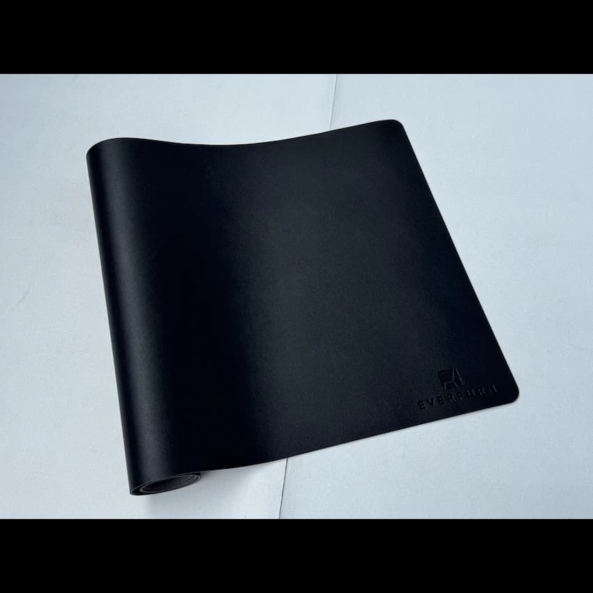 Everfurn Prime Faux Leather Desk Mat 12