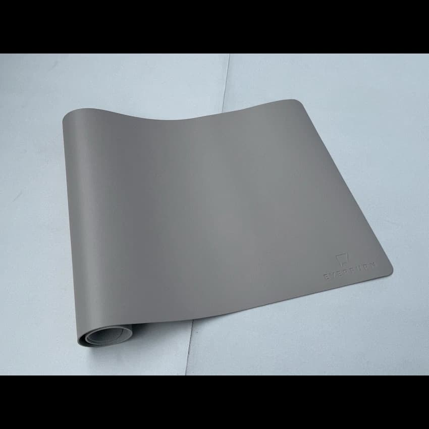 Everfurn Prime Faux Leather Desk Mat 25
