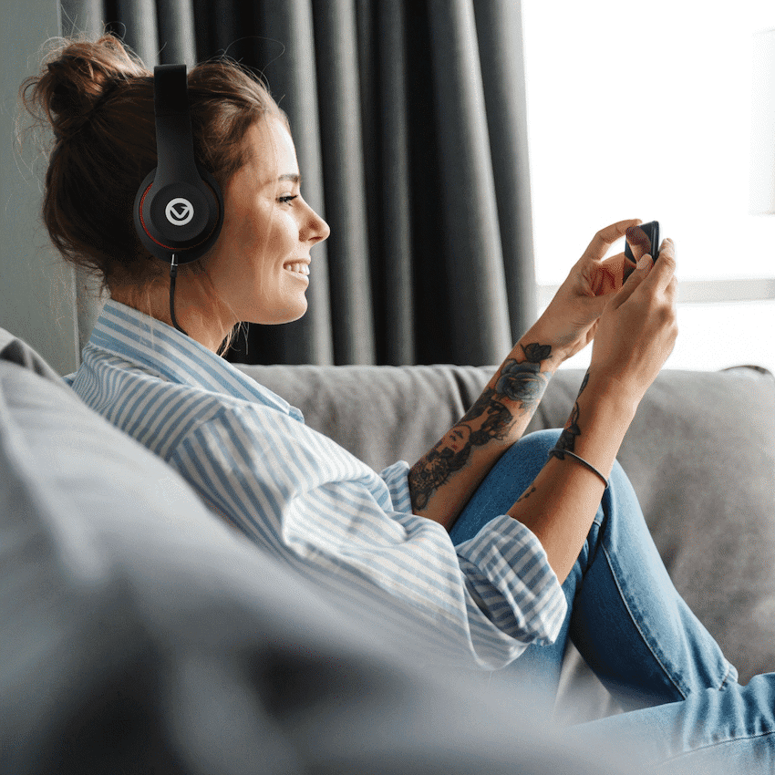 Volkano Falcon Headphones with Microphone 4