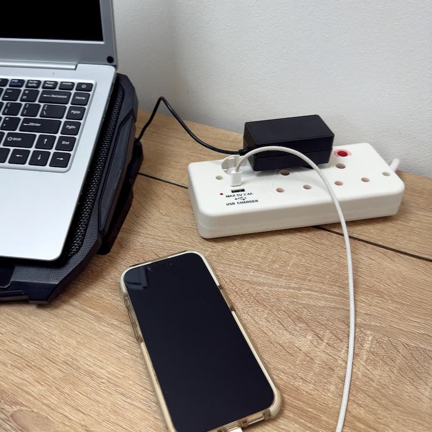 Ellies 4-Way Medium Surge Multiplug with USB-A+USB-C 0.5m 13