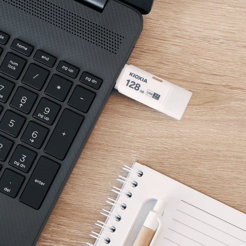 Kioxia U301- 128GB USB 3.2-GEN1-BLK 4