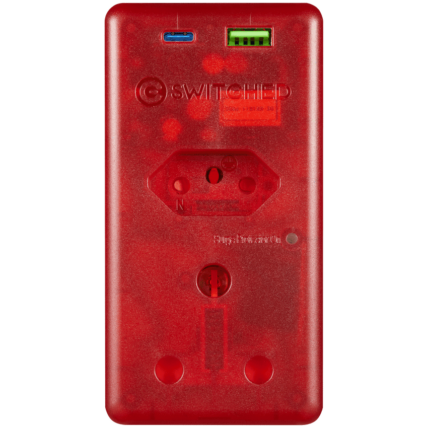 Switched High Surge Multi Adaptor with USB + Type-C PD20W 3