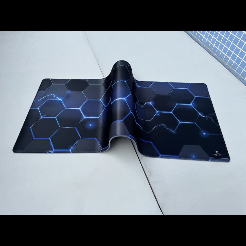 Everfurn Premium Geometric Large Desk Mat - Non-Slip - Polyester 4