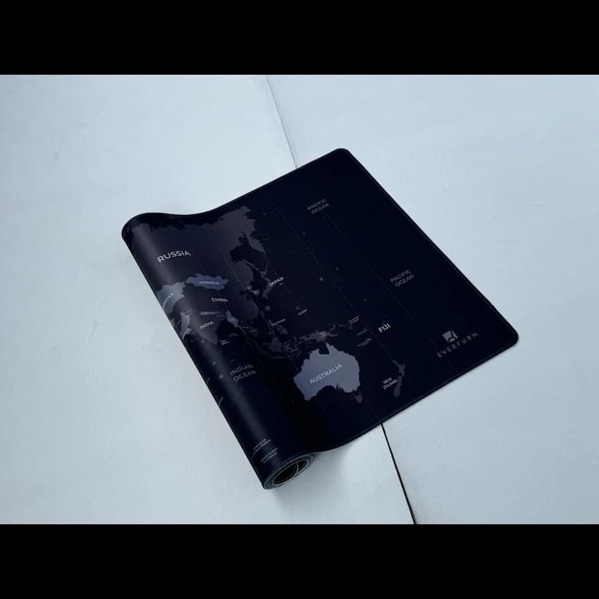 Everfurn Desk Mat - World Map - Large - Black - Non-Slip 12