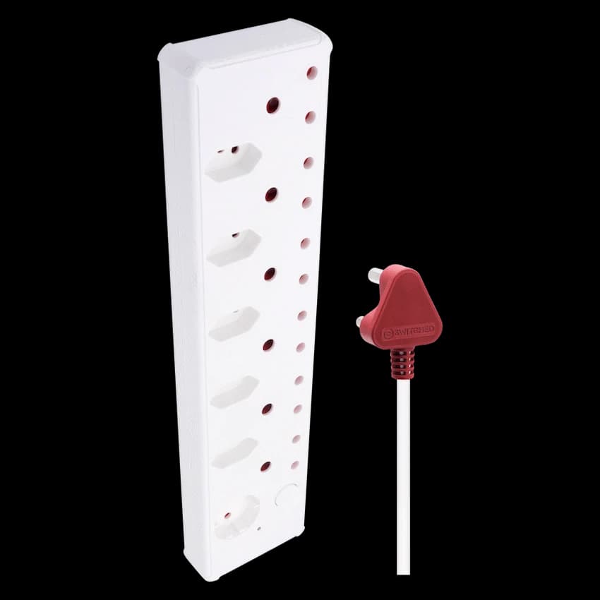 Switched Medium Surge 12-Way Multiplug 0.5m 6