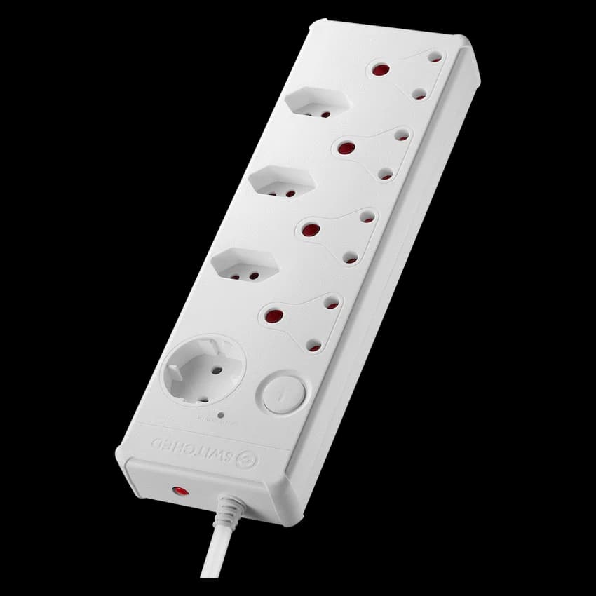 Switched Medium Surge 8-Way Multiplug 0.5m 5