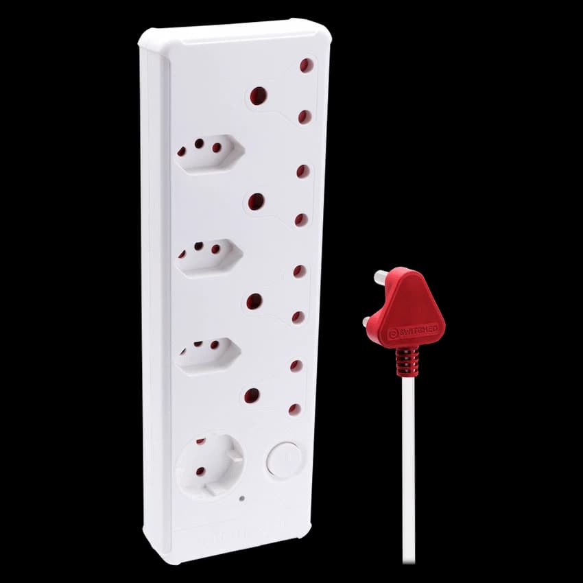 Switched Medium Surge 8-Way Multiplug 0.5m 9