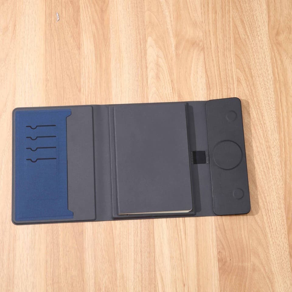 BERGMUND - Santhome 10000mAh Mag Wireless Powerbank Portfolio - Navy 12