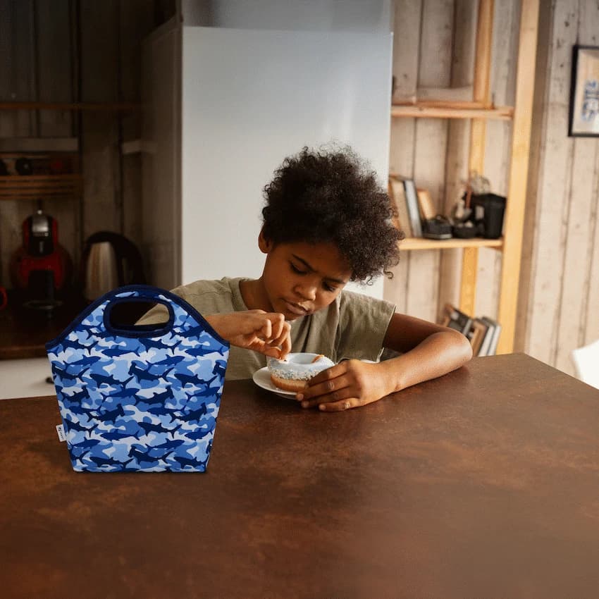 Quest Shark Cammo Lunch Bag Blue 6