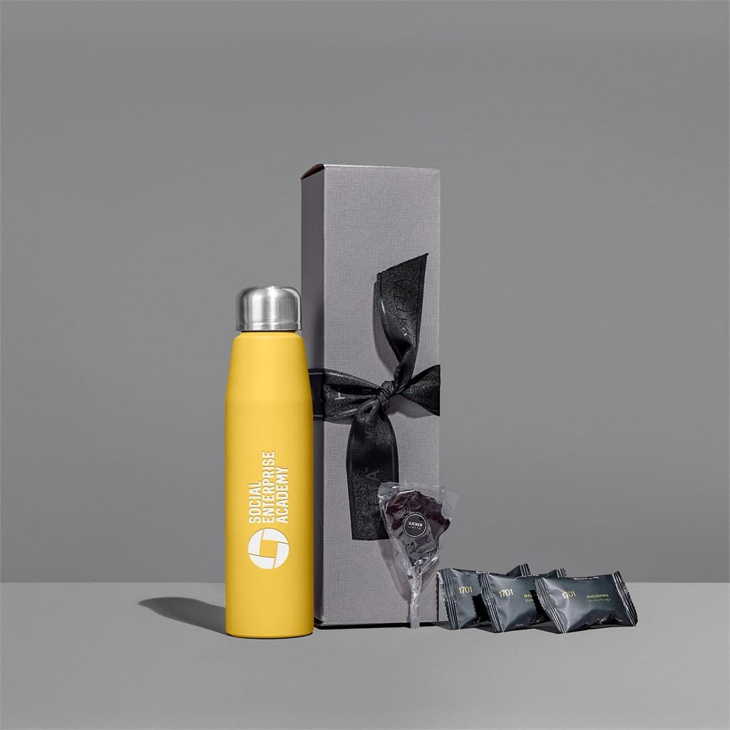 Yatta Classic Capsule Hamper 6