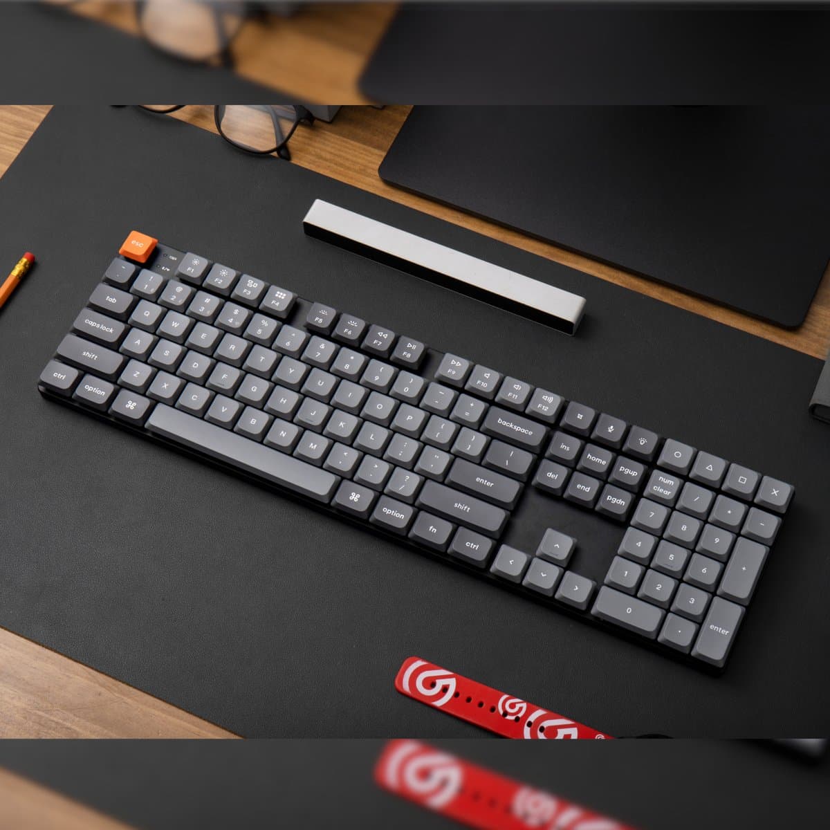 Keychron K5 Max QMK/VIA Full-sized Wireless Custom Mechanical Keyboard | RED Switches 4