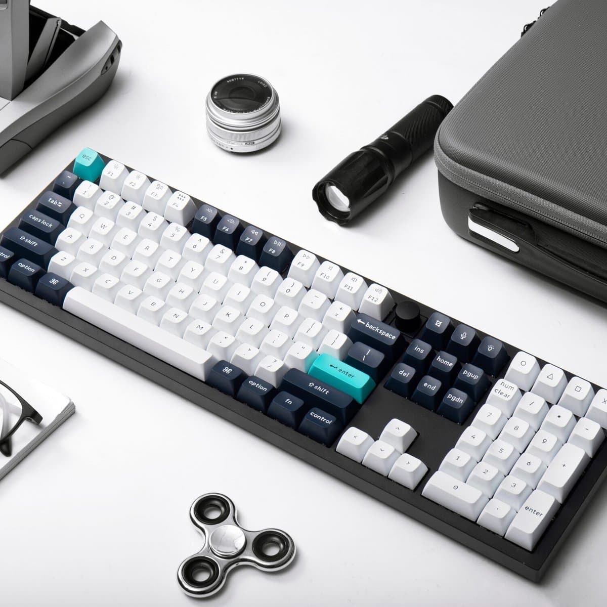 Keychron Q6 Max QMK/VIA Wireless Mechanical Keyboard (Full-Size, Gateron Jupiter Banana) 7
