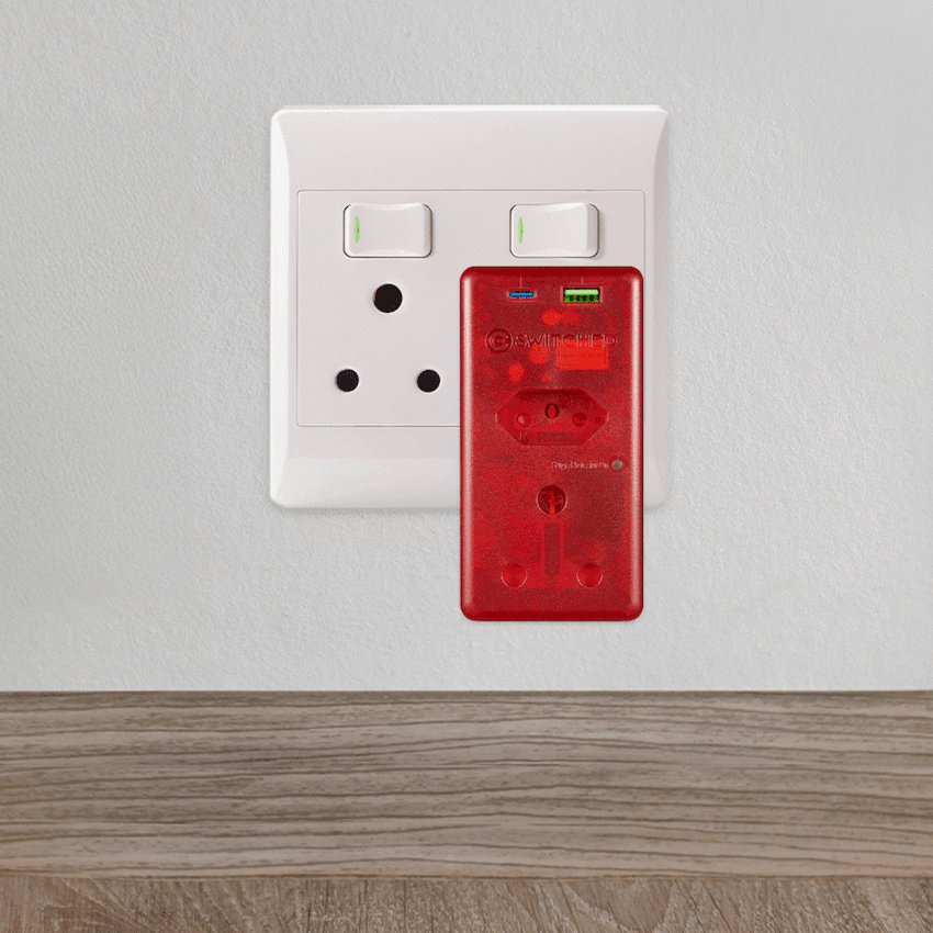 Switched High Surge Multi Adaptor with USB + Type-C PD20W 5