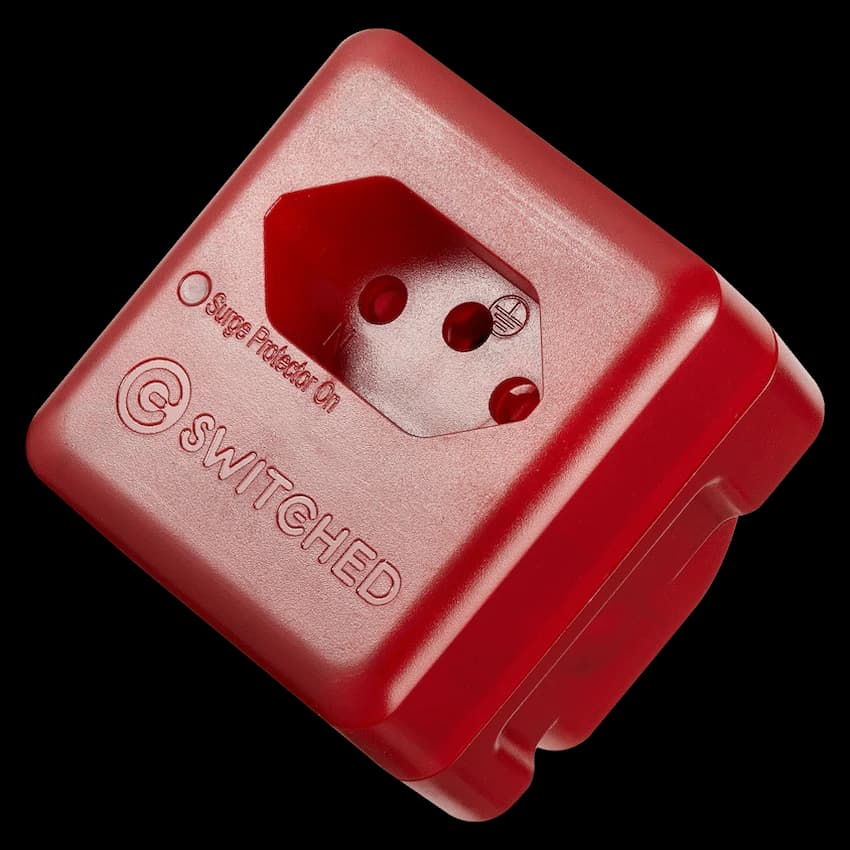 SWITCHED 1 Way High Surge Network Safe Adaptor 4