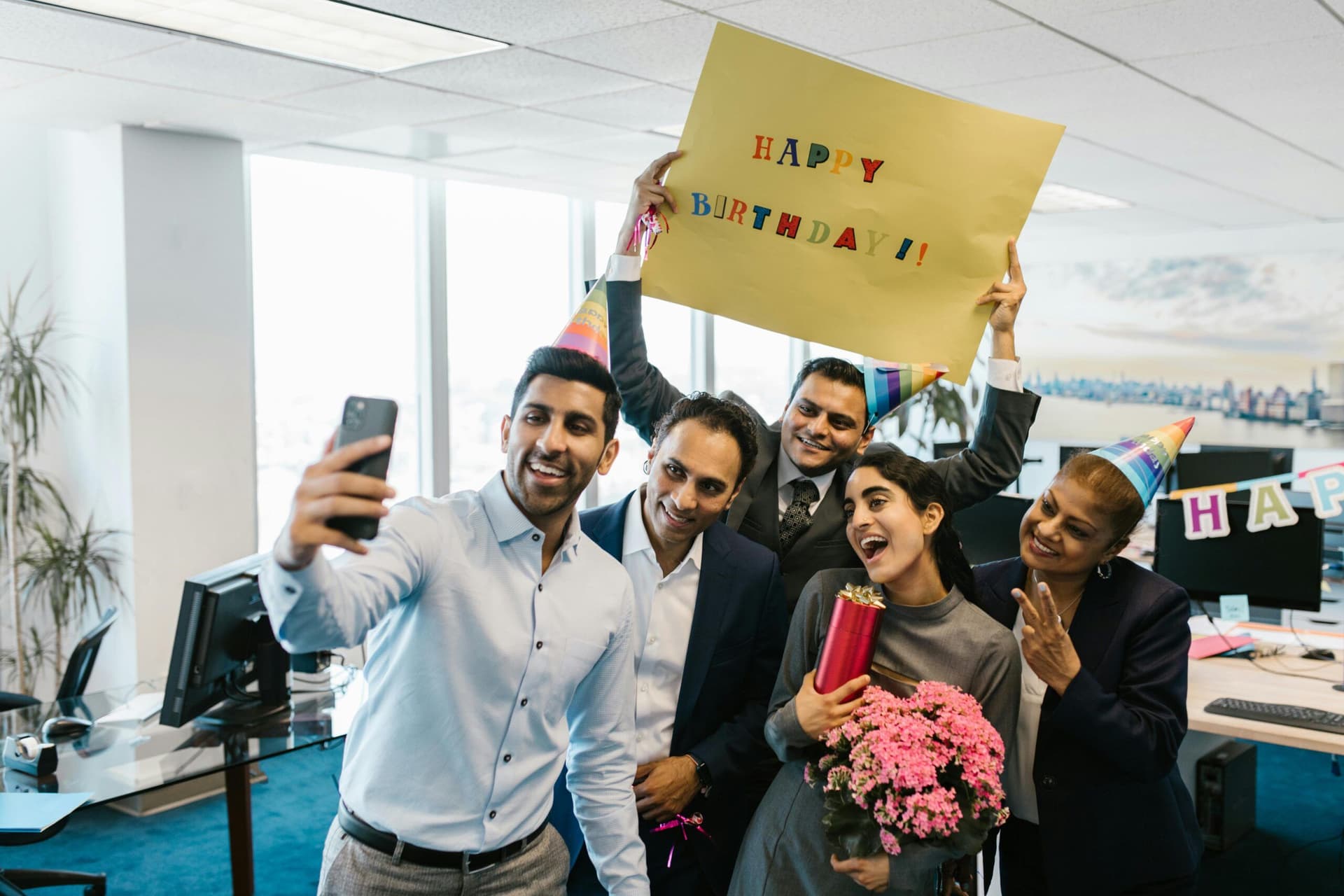 9 Corporate Birthday Gift Ideas