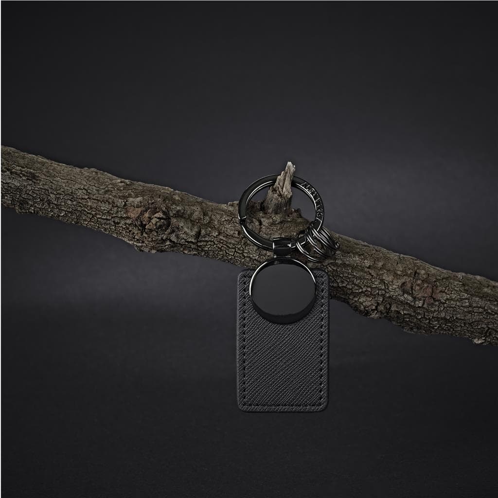 Alex Varga Oriota Keyholder