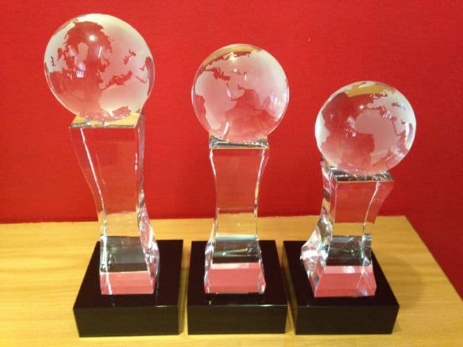 G53 - World Globe 30.5cm